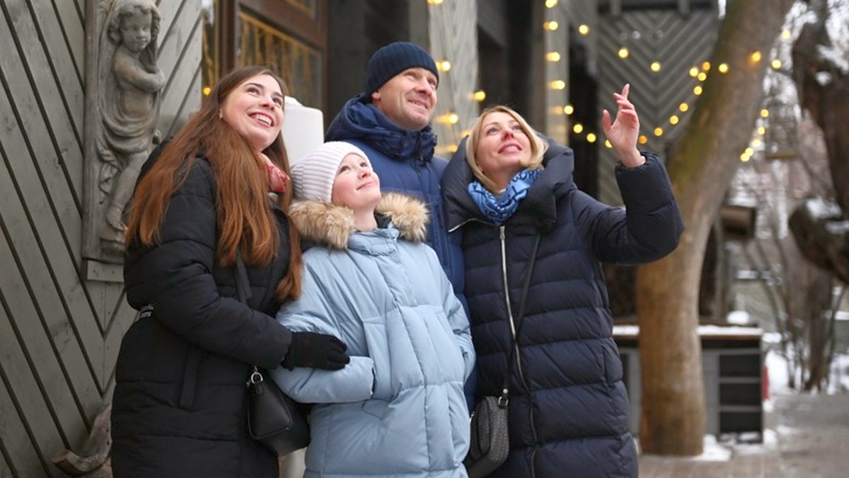 Зимние экскурсии в окрестностях Москвы: незабываемые выходные для всей семьи в преддверии Нового года