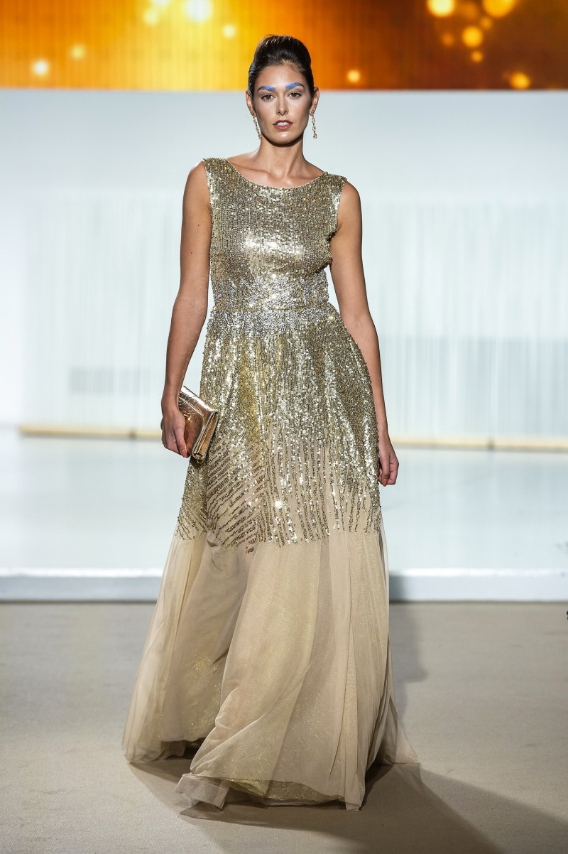 christophe_guillarme_pfw_ss19_23_lison_di_martino_it1_0235_20190104_2037613893.jpg