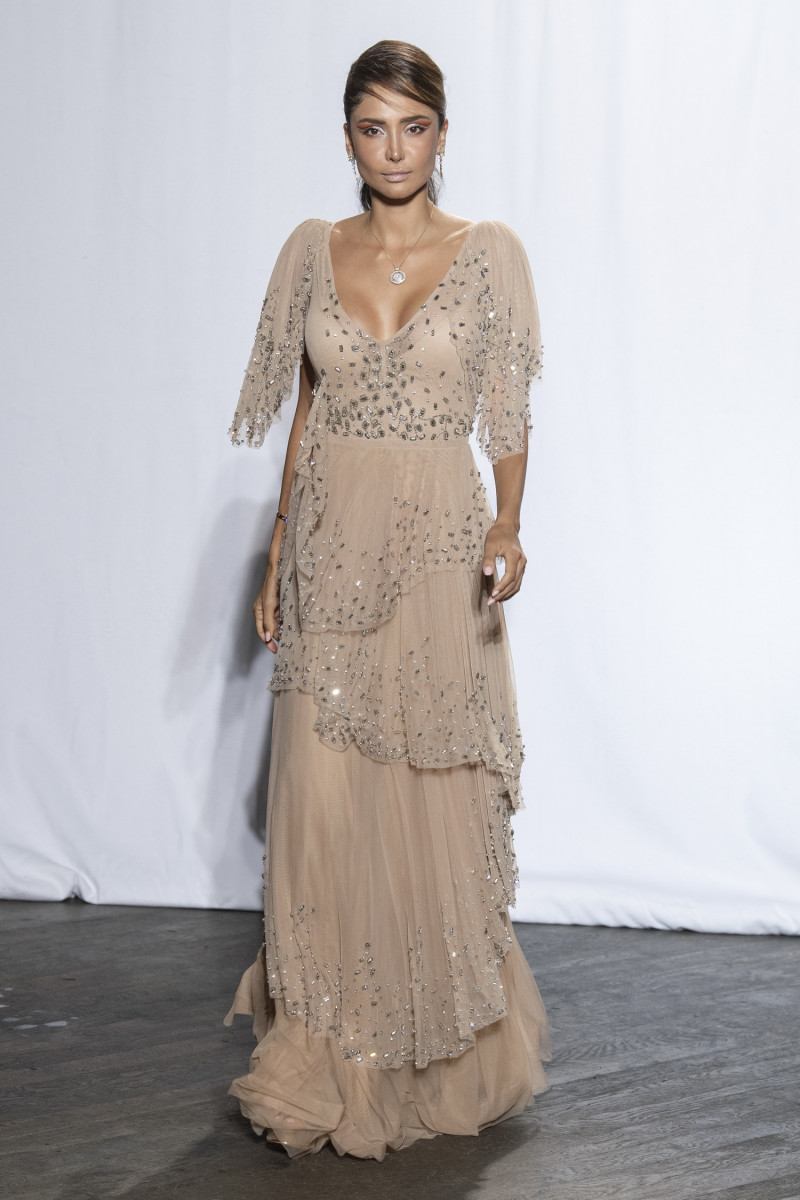 christophe_guillarme_pfw_ss20_19_0378_20200610_1662840381.jpg