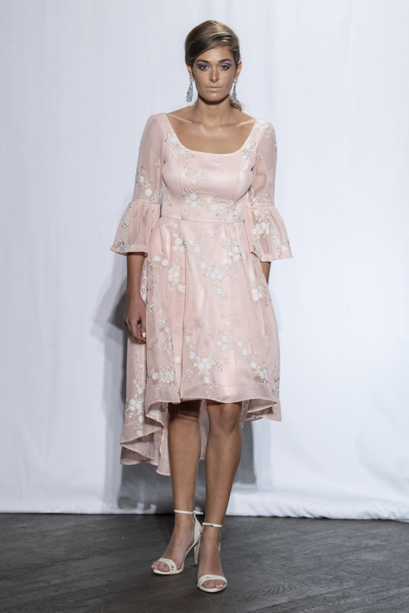 christophe_guillarme_pfw_ss20_06_0121_20200610_1315599981.jpg