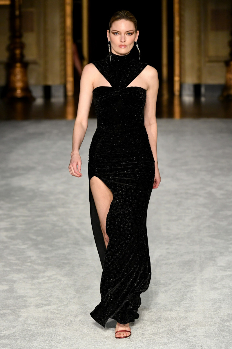 00046-Christian-Siriano-Fall-21.jpg