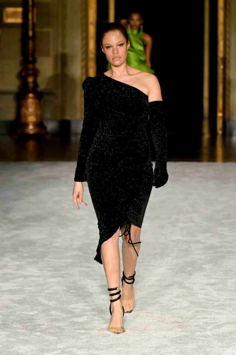 00025-Christian-Siriano-Fall-21.jpg