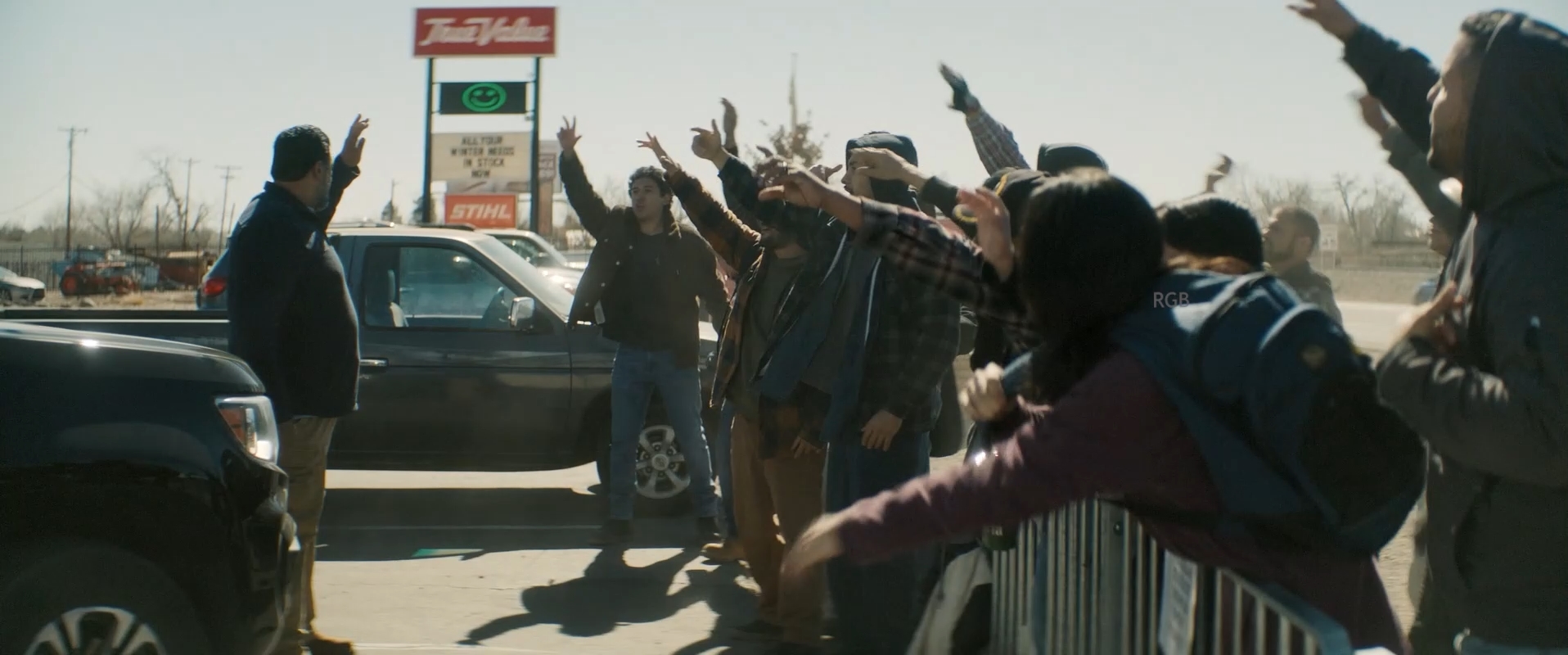 Bad.Hombres.2024.1080p.WEB-RGB.mkv_snapshot_00.03.02.683.jpg