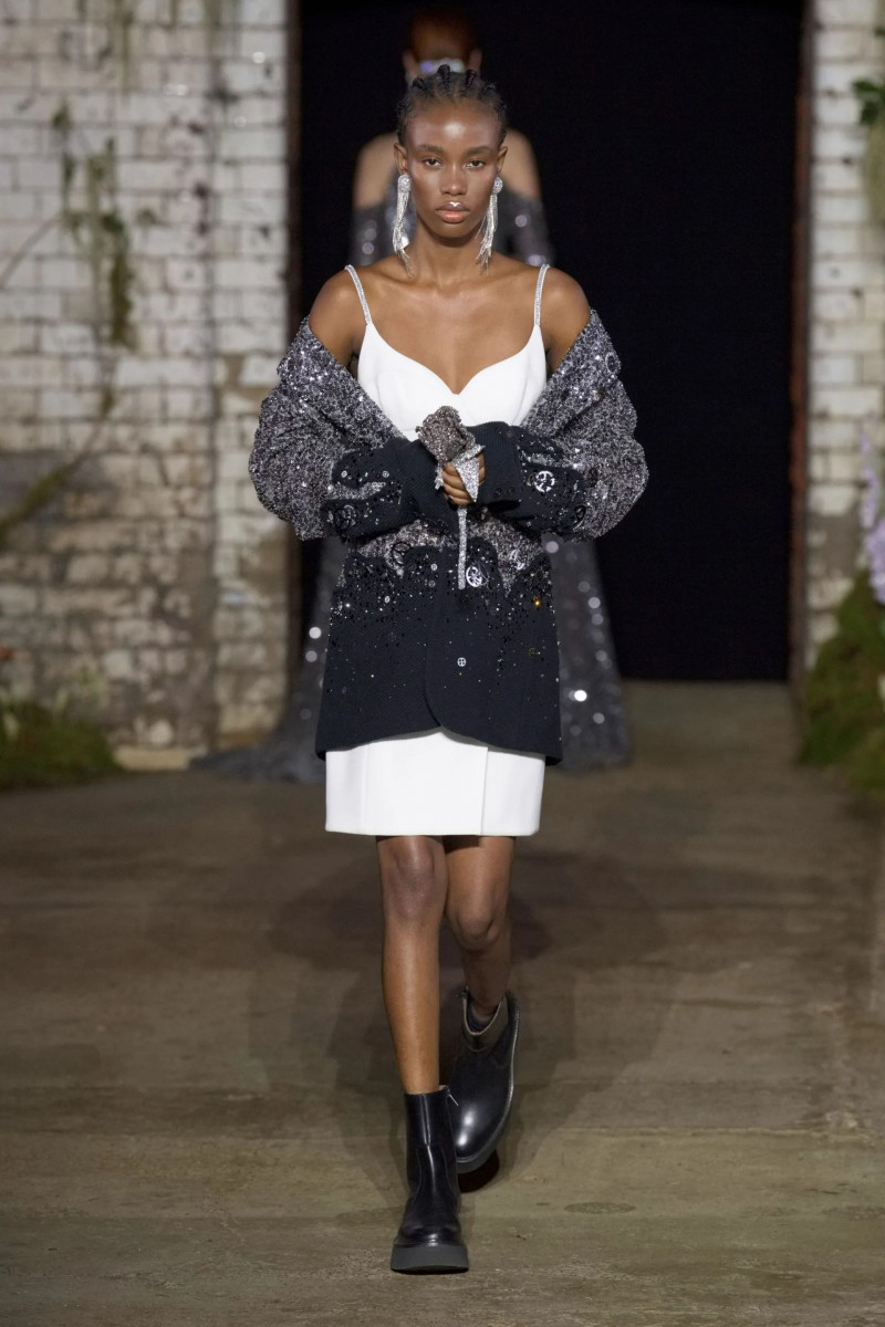 00017-mithridate-fall-2022-ready-to-wear-details-paris-credit-jason-lloyd-evans.webp