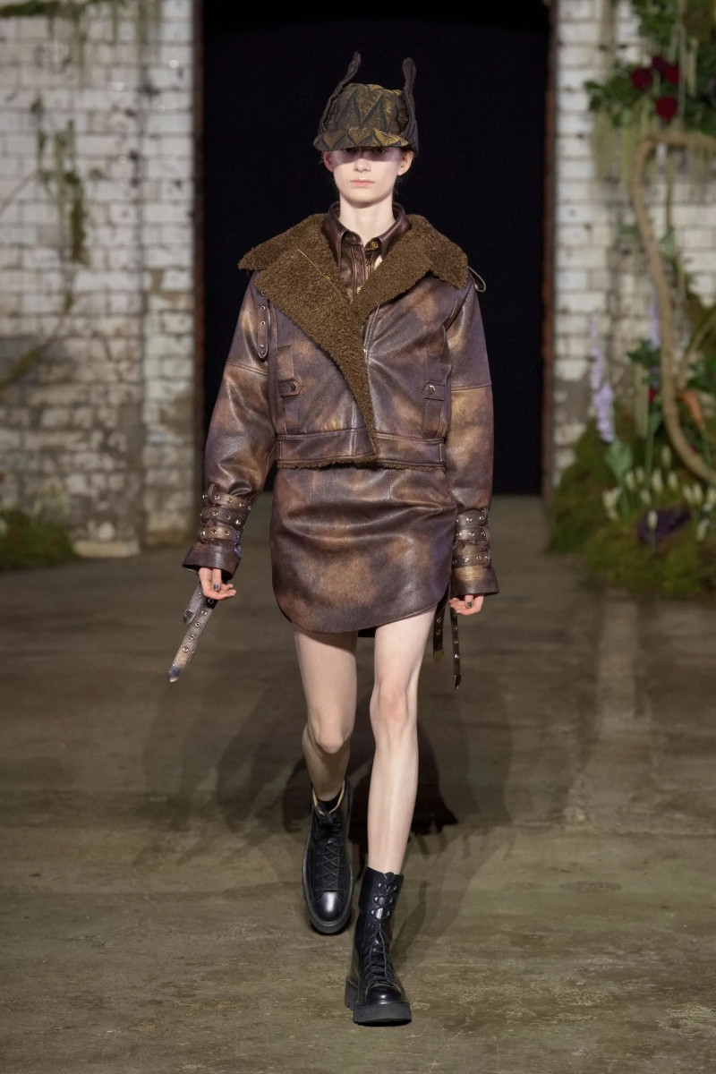 00036-mithridate-fall-2022-ready-to-wear-details-paris-credit-jason-lloyd-evans.webp