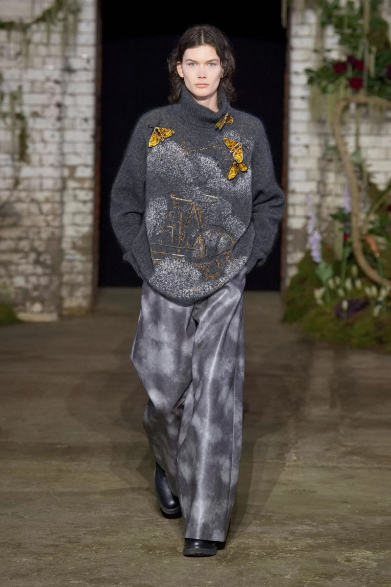 00011-mithridate-fall-2022-ready-to-wear-details-paris-credit-jason-lloyd-evans.webp