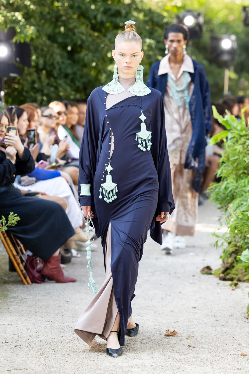 00046-mithridate-spring-2024-ready-to-wear-credit-brand-spon.JPG.webp