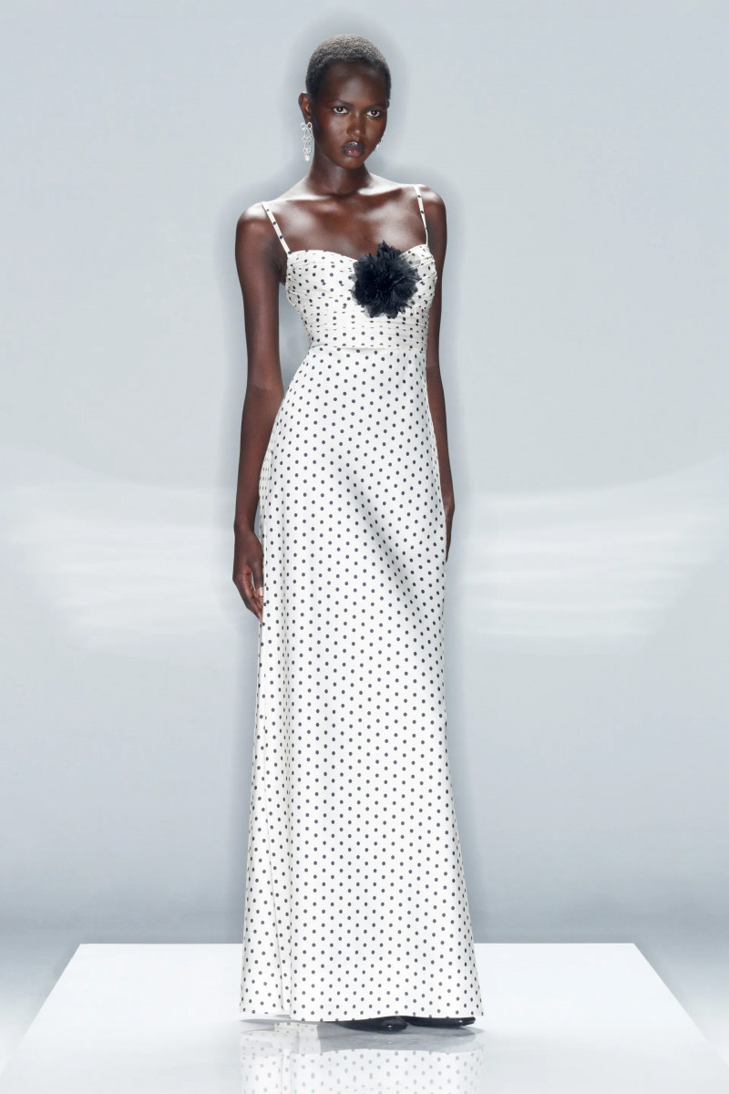 00032-self-portrait-fall-2024-ready-to-wear-credit-brand.webp