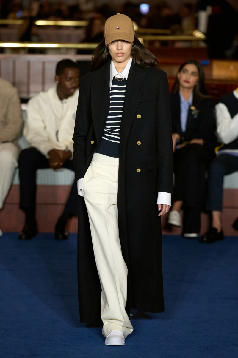 00026-tommy-hilfiger-fall-2024-ready-to-wear-credit-gorunway.webp