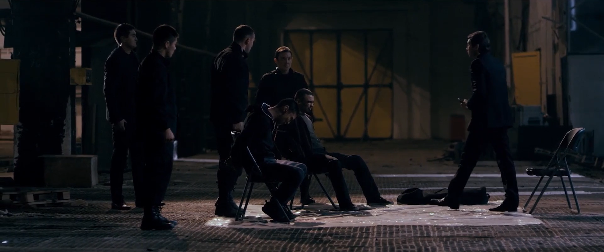 Рэкетир.2.2015.WEB.1080p-ylnian.mkv_snapshot_01.07.00.042.png
