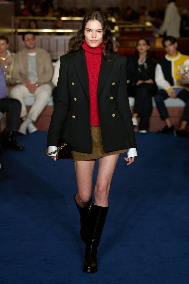 00039-tommy-hilfiger-fall-2024-ready-to-wear-credit-gorunway.webp