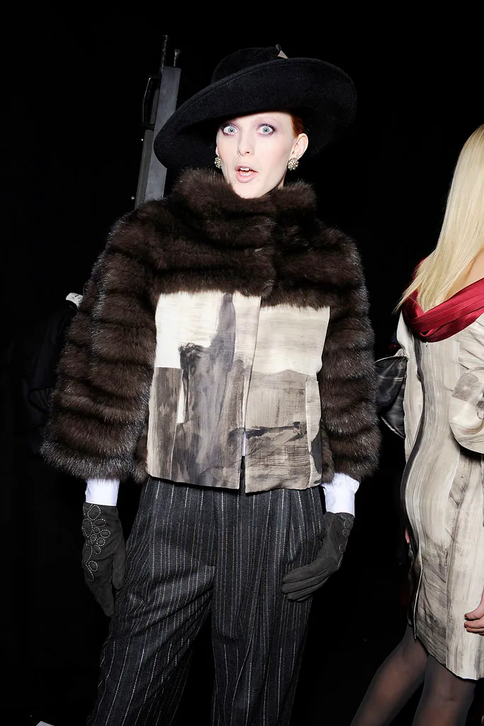 00010fullscreen.webp