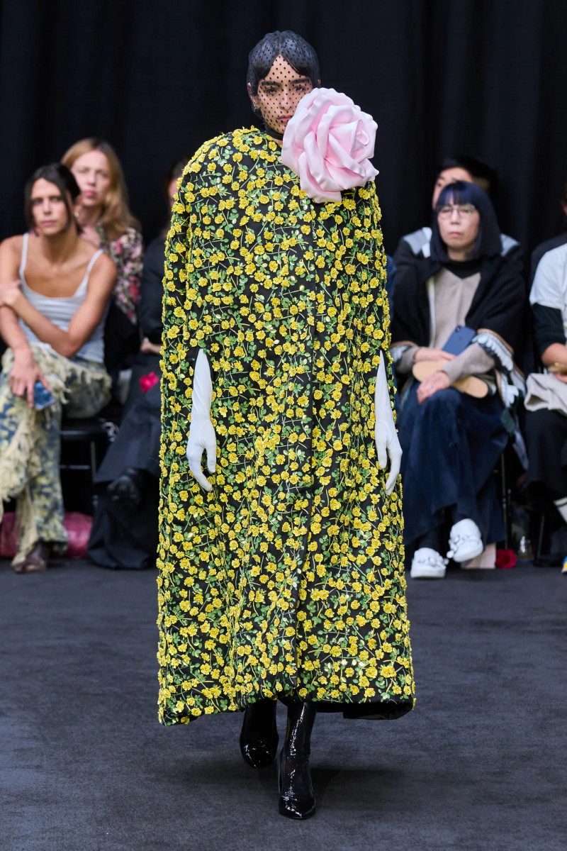 00040-richard-quinn-spring-2023-ready-to-wear-credit-gorunway.webp