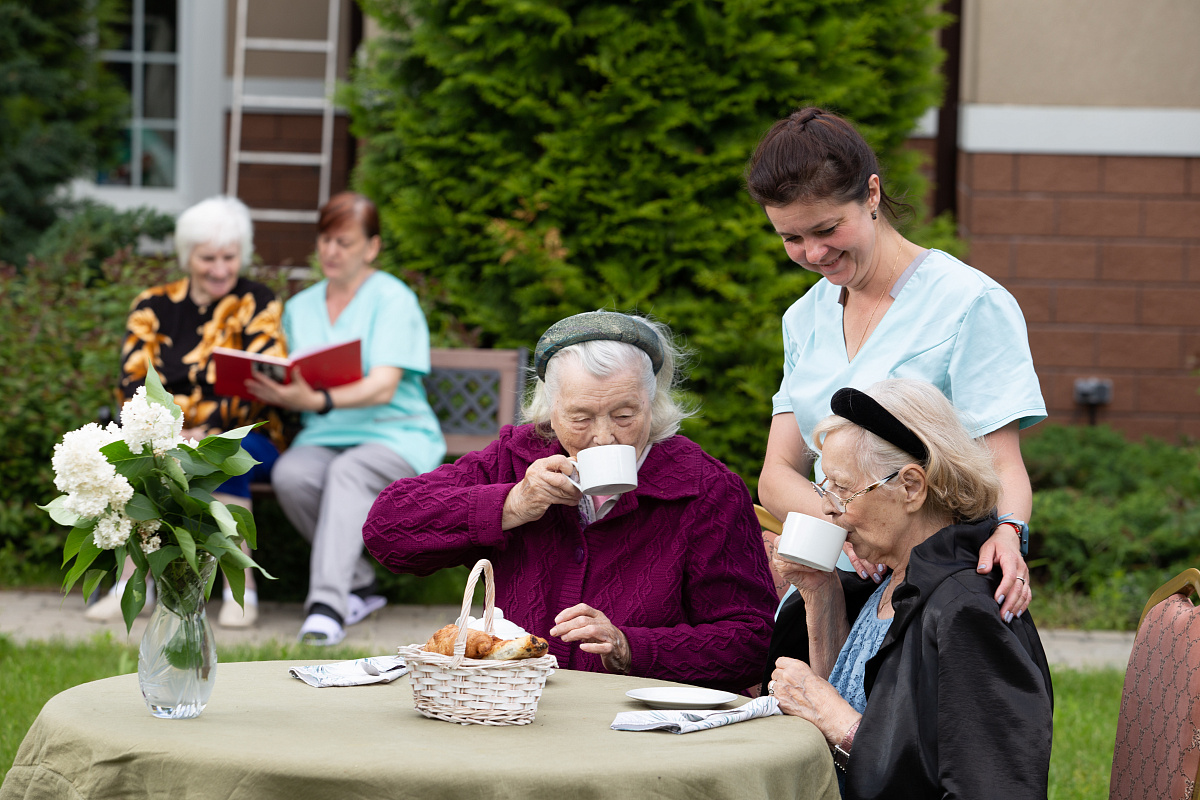 Пансионат для престарелых: забота, комфорт и активное долголетие под надежным присмотром профессионалов
