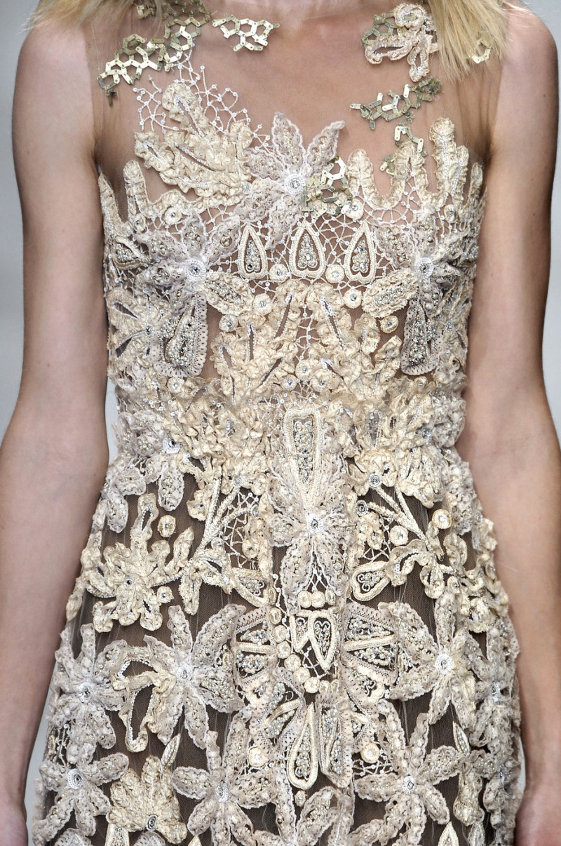 Valentino+Spring+2010+Details+493PgzSikt2x.jpg