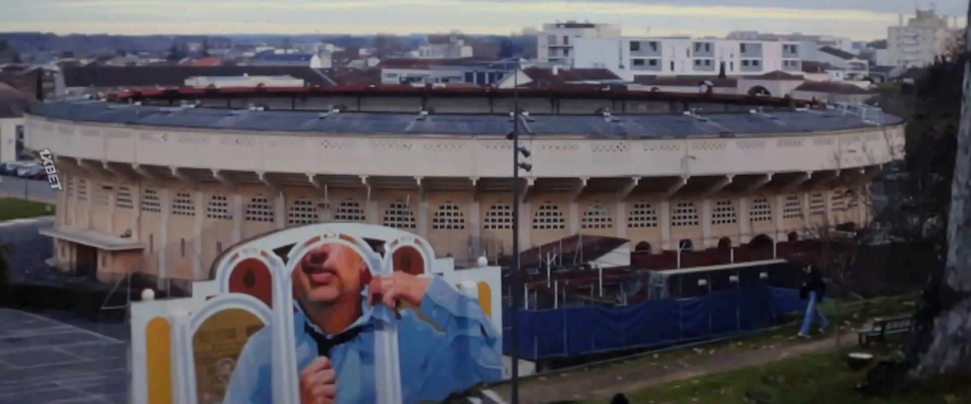 La.Prisonniere.de.Bordeaux.2024.Pa.TS.1O8Op.mkv_20240918_053825.690.jpg