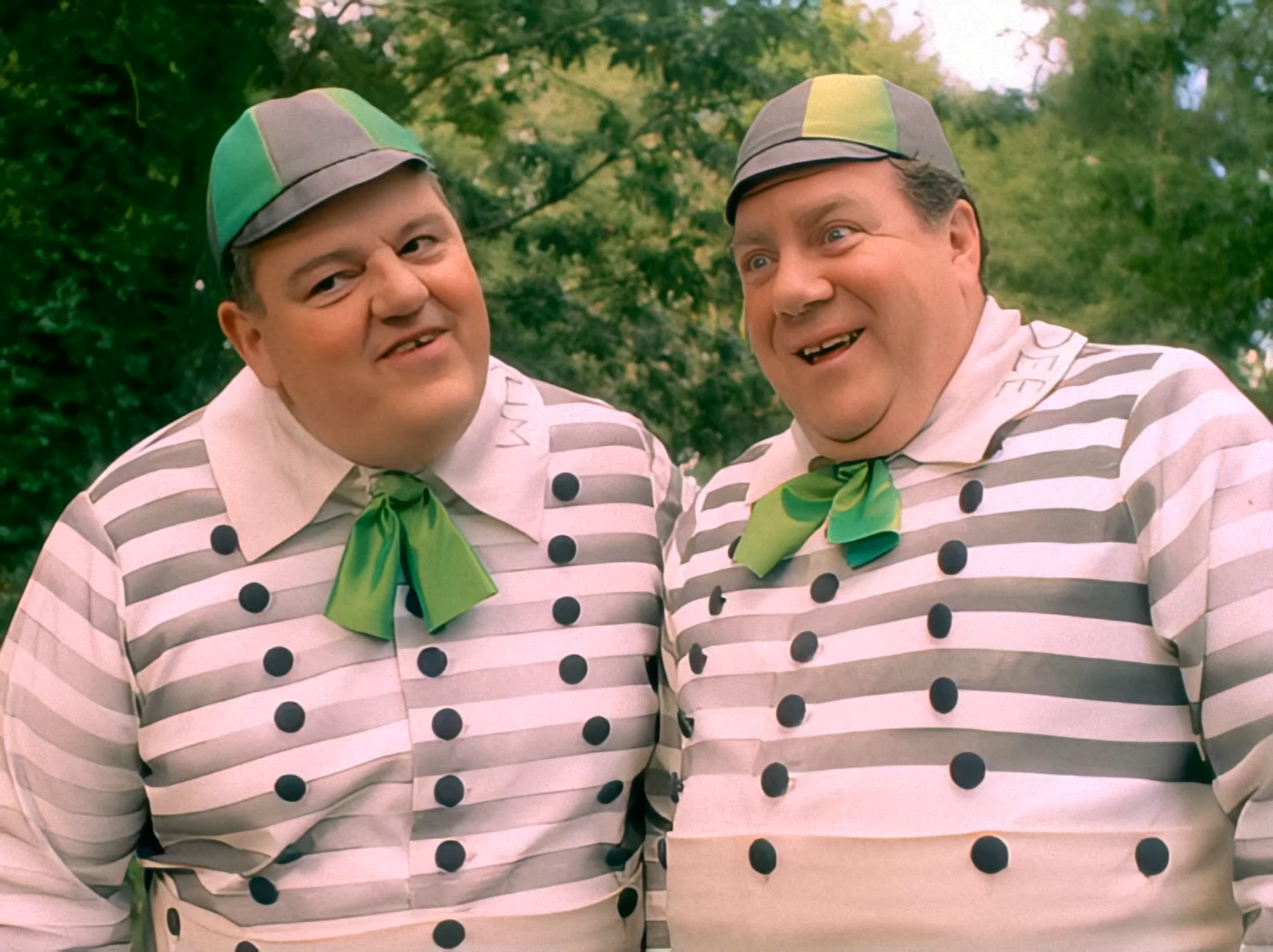 Алиса в Стране Чудес (1999) 1080 AI.mkv_snapshot_01.38.29.040.png