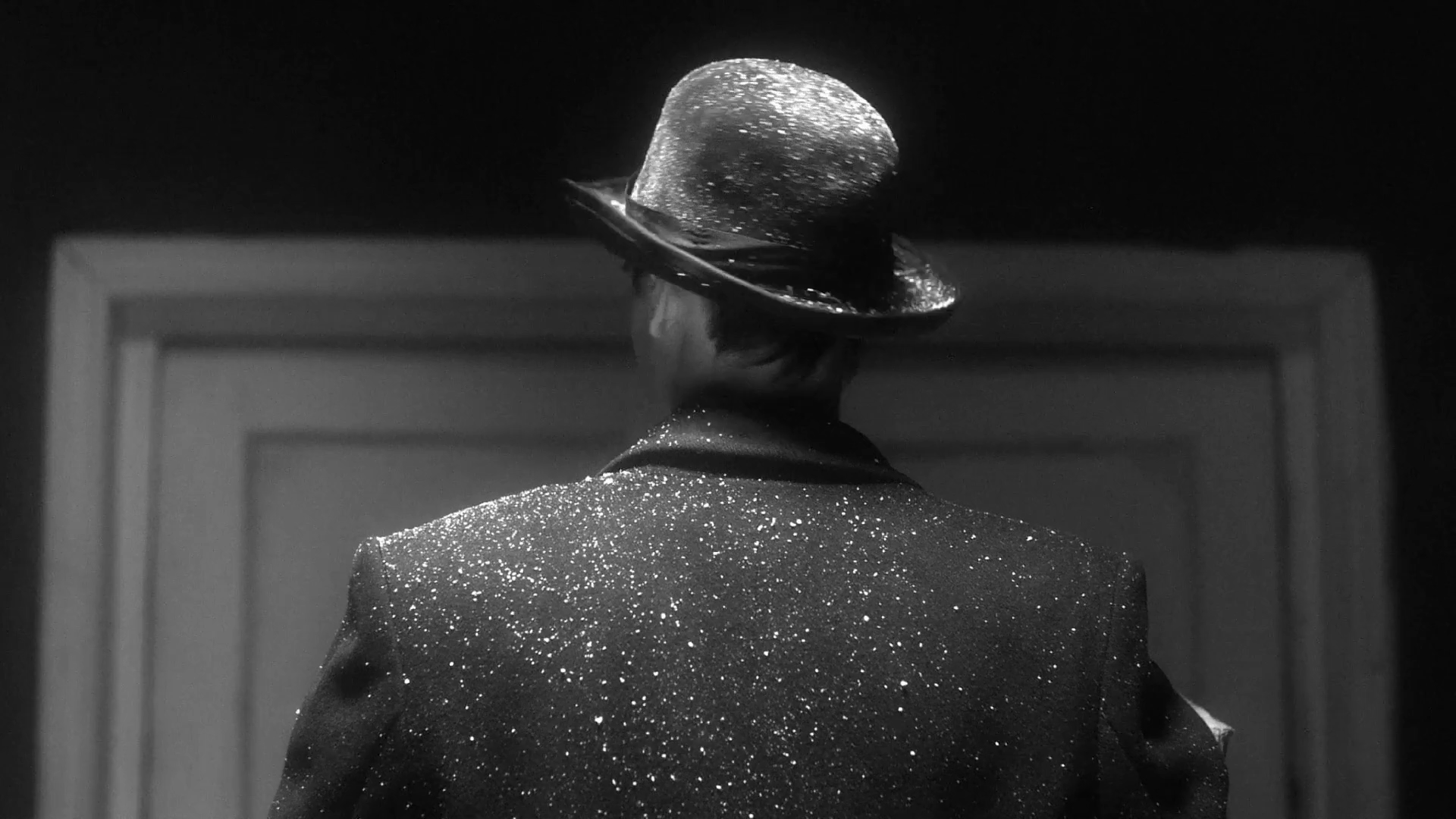 Моя бывшая бабушка 2015 WEB-DL 1080p.mkv_snapshot_07.39.png