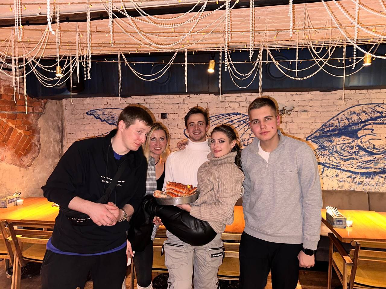 https://i4.imageban.ru/out/2024/12/23/7495a4413b30a41491e4fb5993ca39f4.jpg