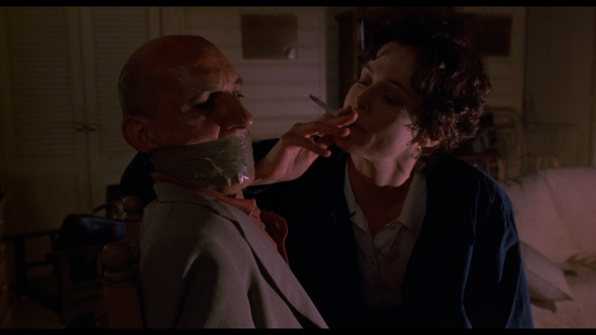 Death.and.the.Maiden.1994.BDRemux.1080p.mkv_snapshot_00.39.50.237.png