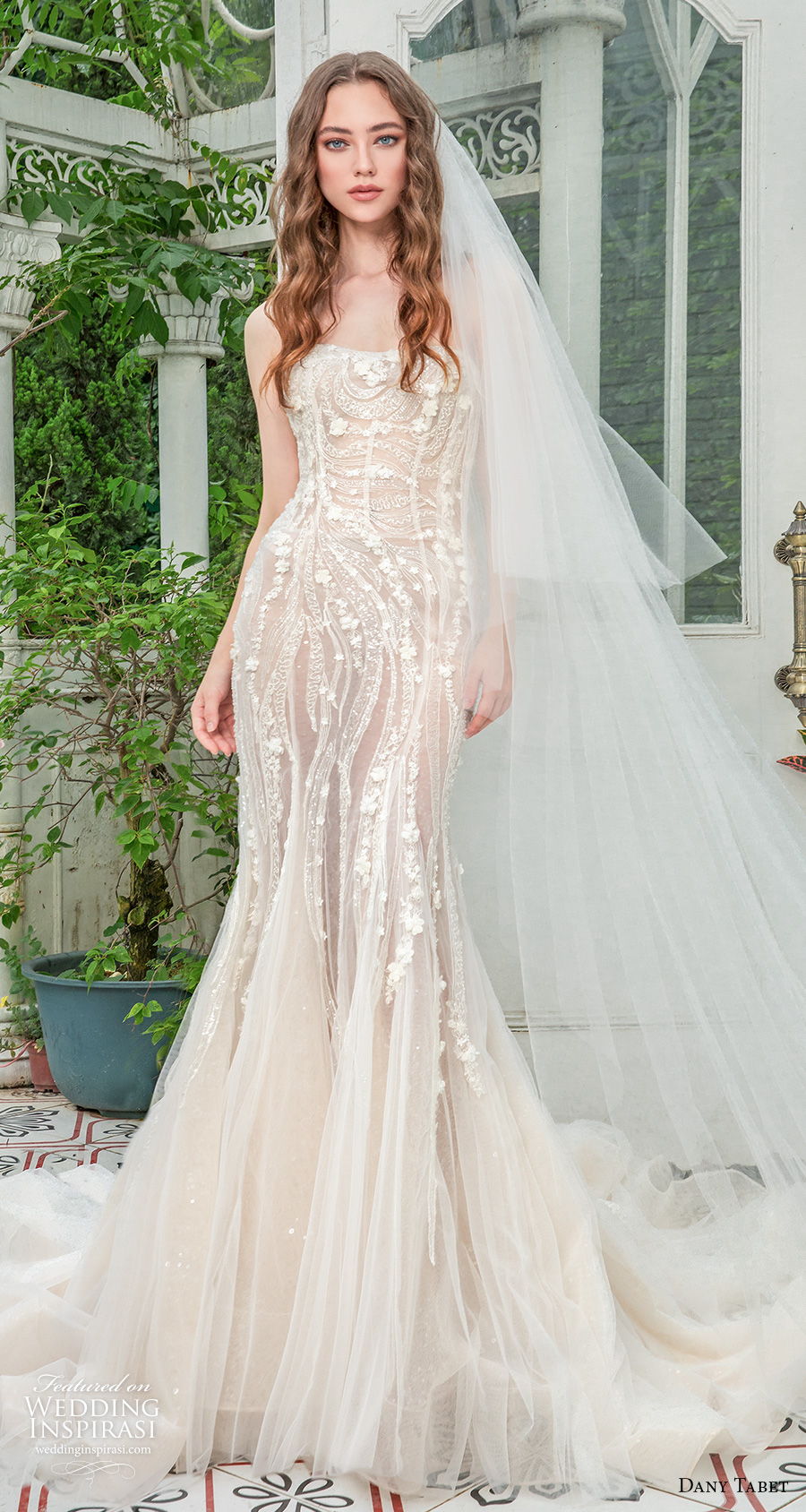 dany-tabet-2021-emerge-bridal-strapless-semi-sweetheart-neck.jpg