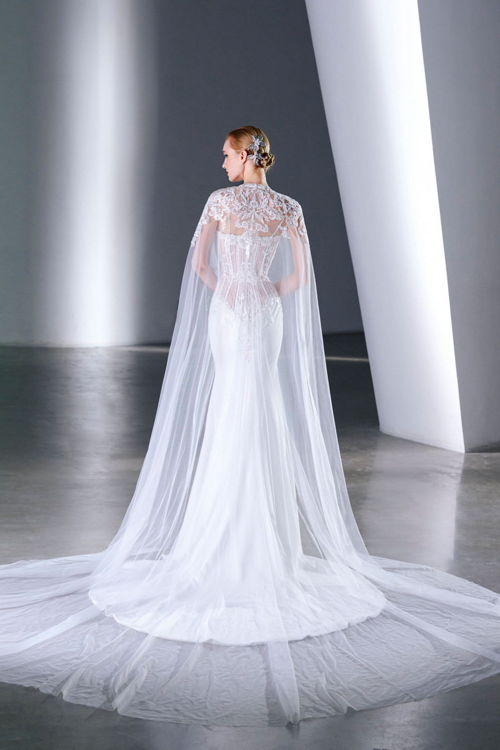 dany_tabet-bridal-2018-2019bluebox-1650_f-resp2400v.jpg