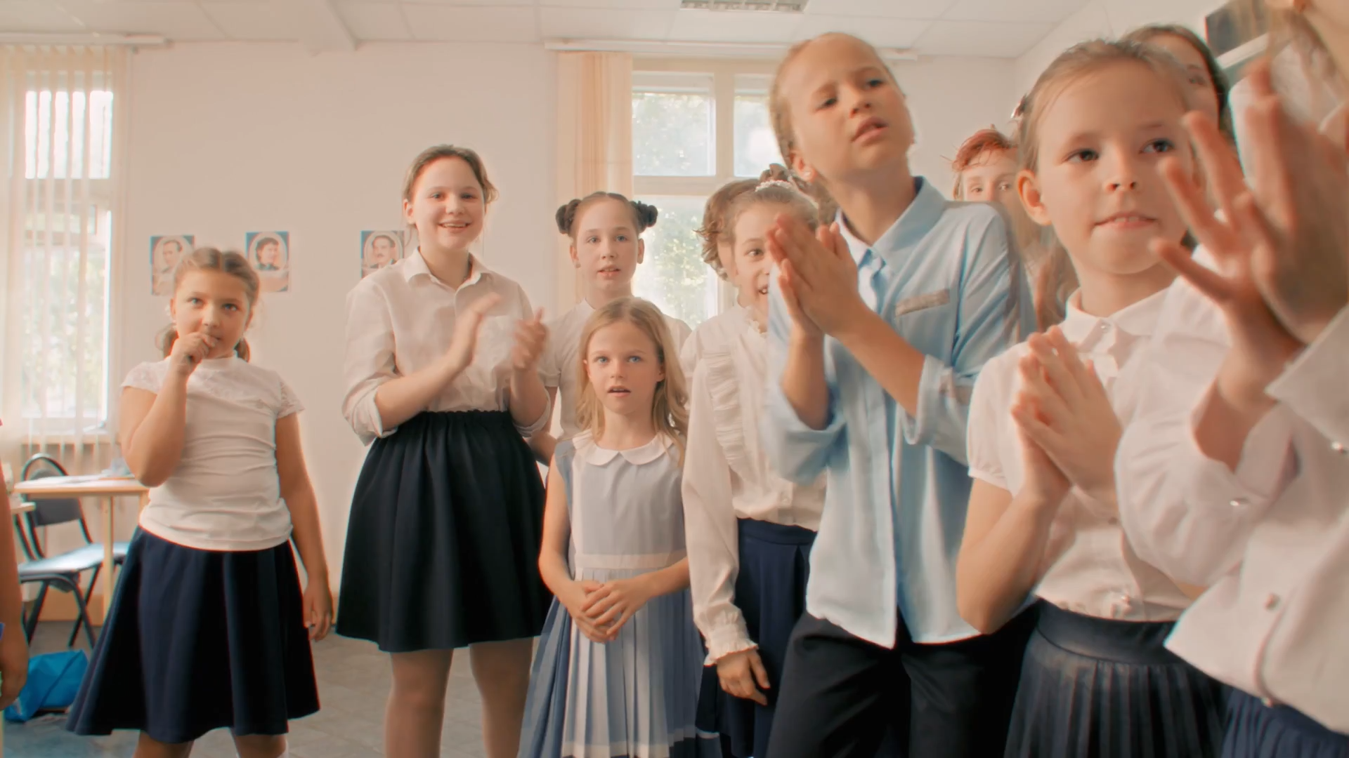 Параллельный мир 2022 WEB-DL 1080p.mkv_snapshot_19.51.png