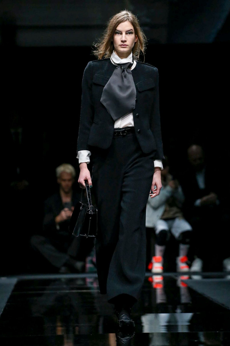 Emporio-Armani-RTW-FW20-Milan-6095-1582282351.jpg
