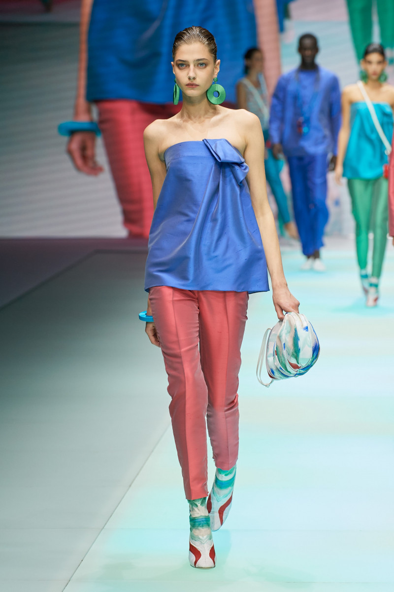 00114-Emporio-Armani-Spring-22-RTW-Milan-credit-gorunway.JPG