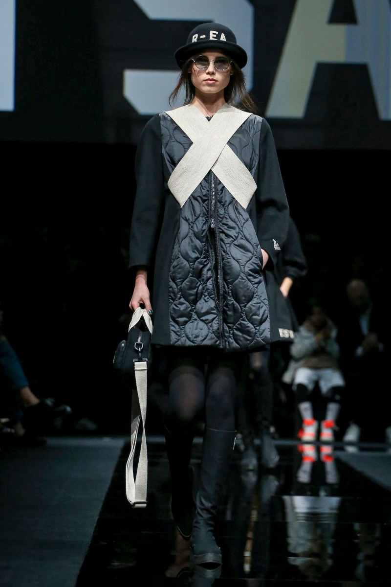 Emporio-Armani-RTW-FW20-Milan-5947-1582282214.jpg