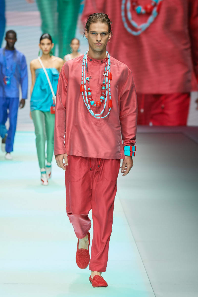 00115-Emporio-Armani-Spring-22-RTW-Milan-credit-gorunway.JPG