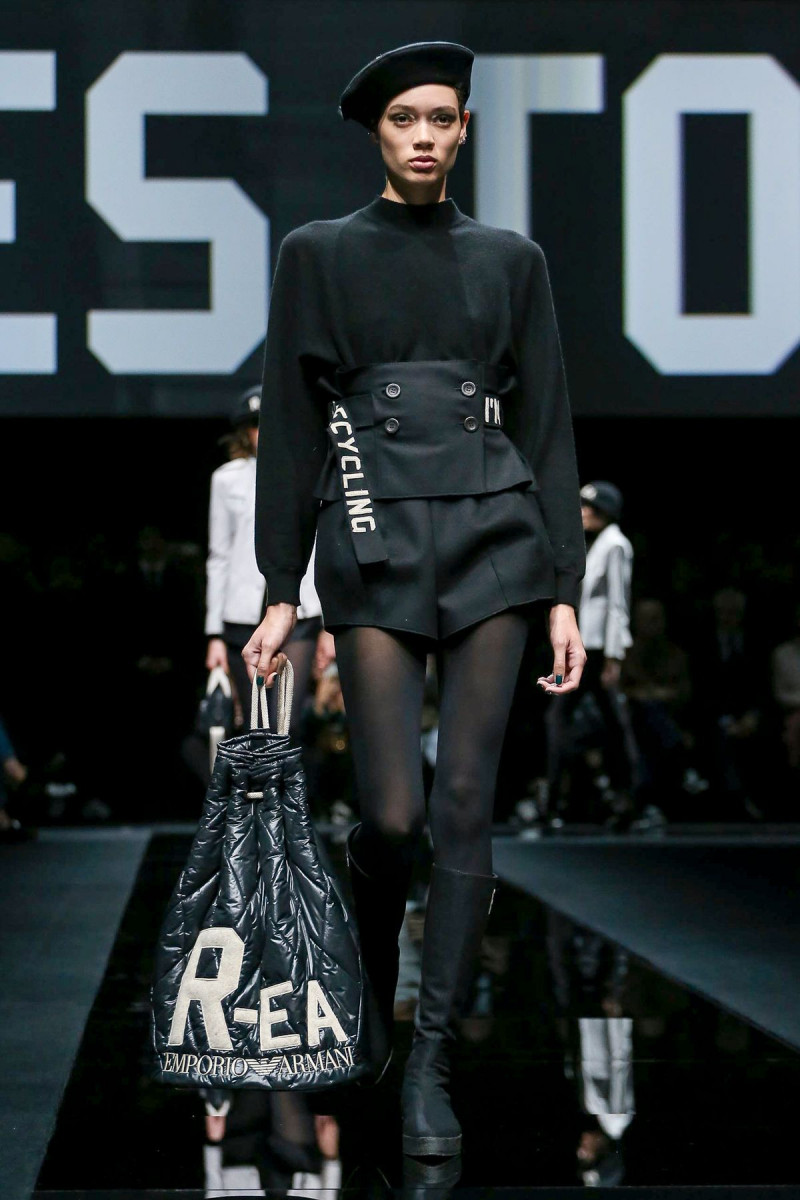 Emporio-Armani-RTW-FW20-Milan-6003-1582282251.jpg