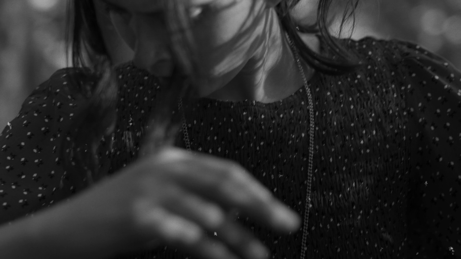 The Human Supremacist 2025.MVO.WEB-DL.mkv_20250211_030915.827.png