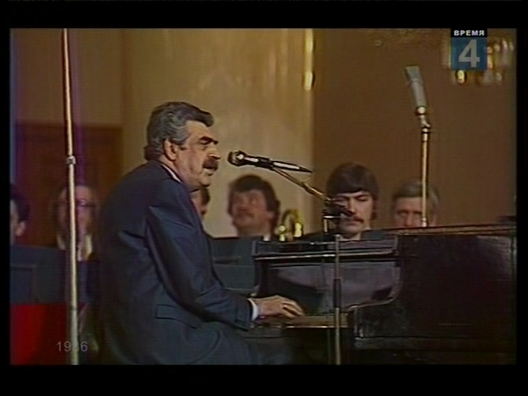 Концерт советской песни - КЗДС (1986).mpg_20250224_215051.136.jpg