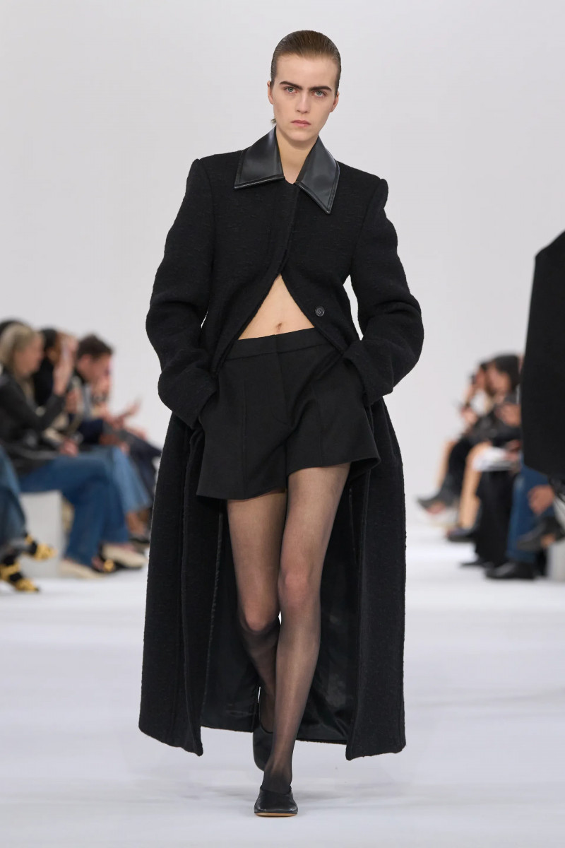 00007-sportmax-fall-2025-ready-to-wear-credit-gorunway.webp