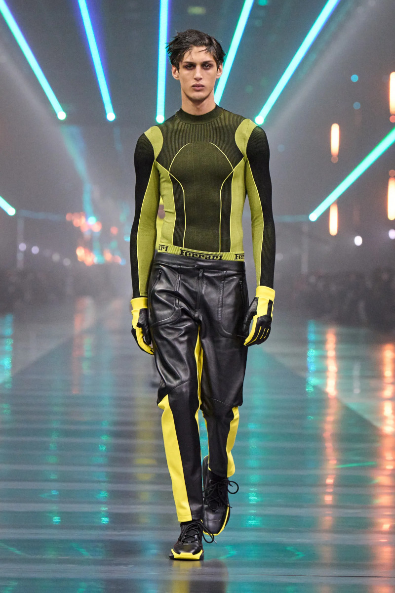 00024-ferrari-fall-2022-ready-to-wear-milan-credit-filippo-fior-gorunway.webp