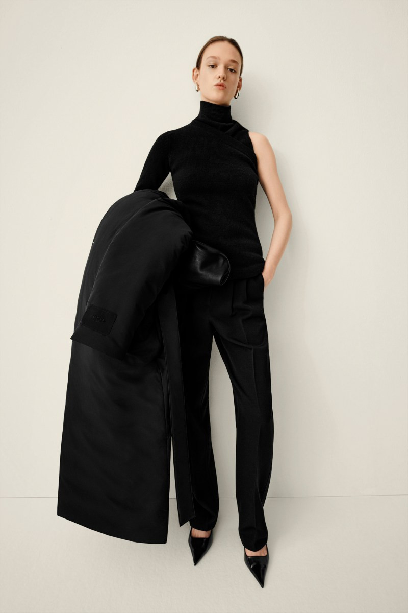 ports1961-fw25-rtw-r-ctsy-0035.jpg