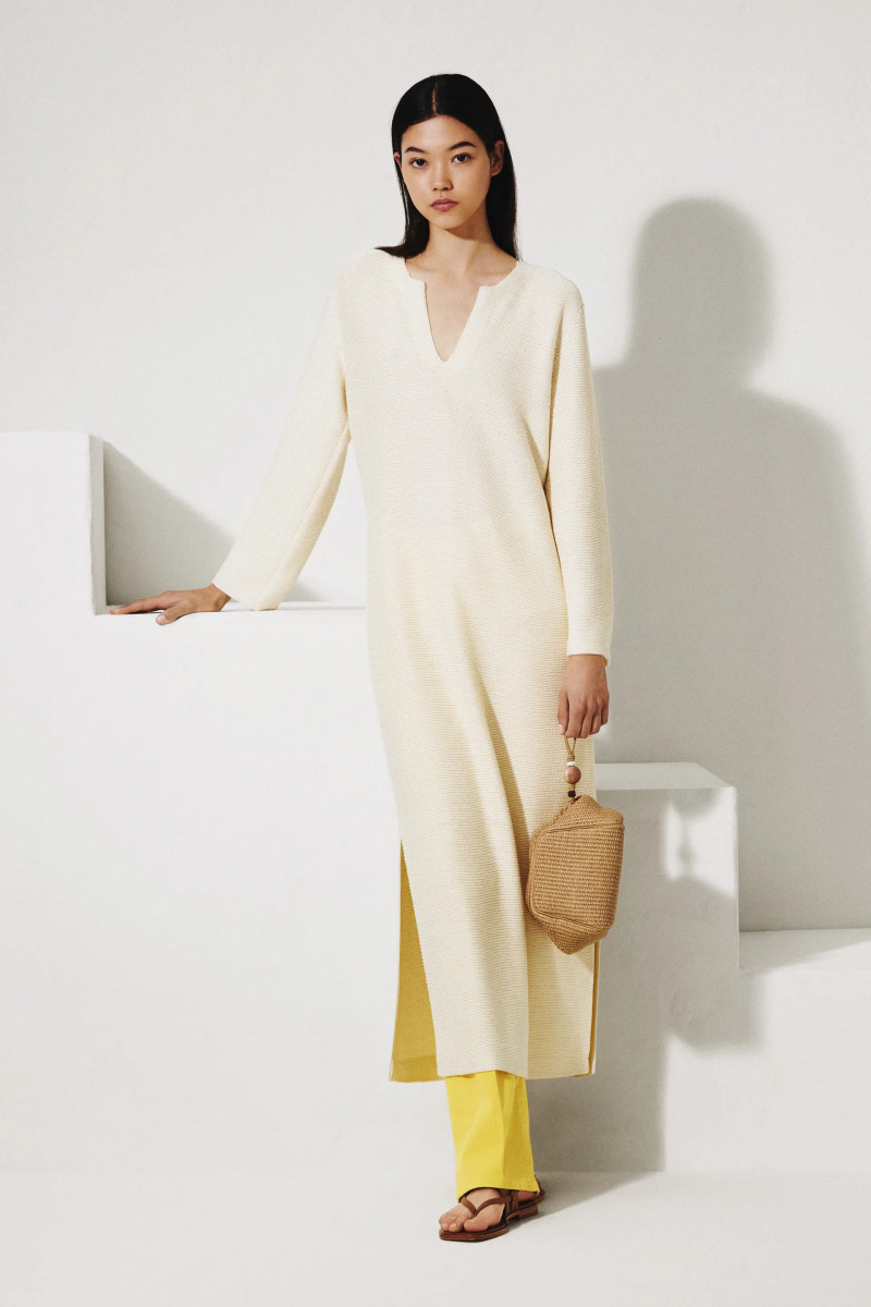 00012-Loro-Piana-Spring-22-RTW-Milan-credit-brand.webp
