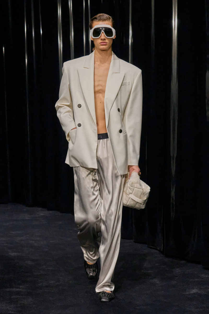 00033-ferrari-fall-2024-ready-to-wear-credit-gorunway.webp