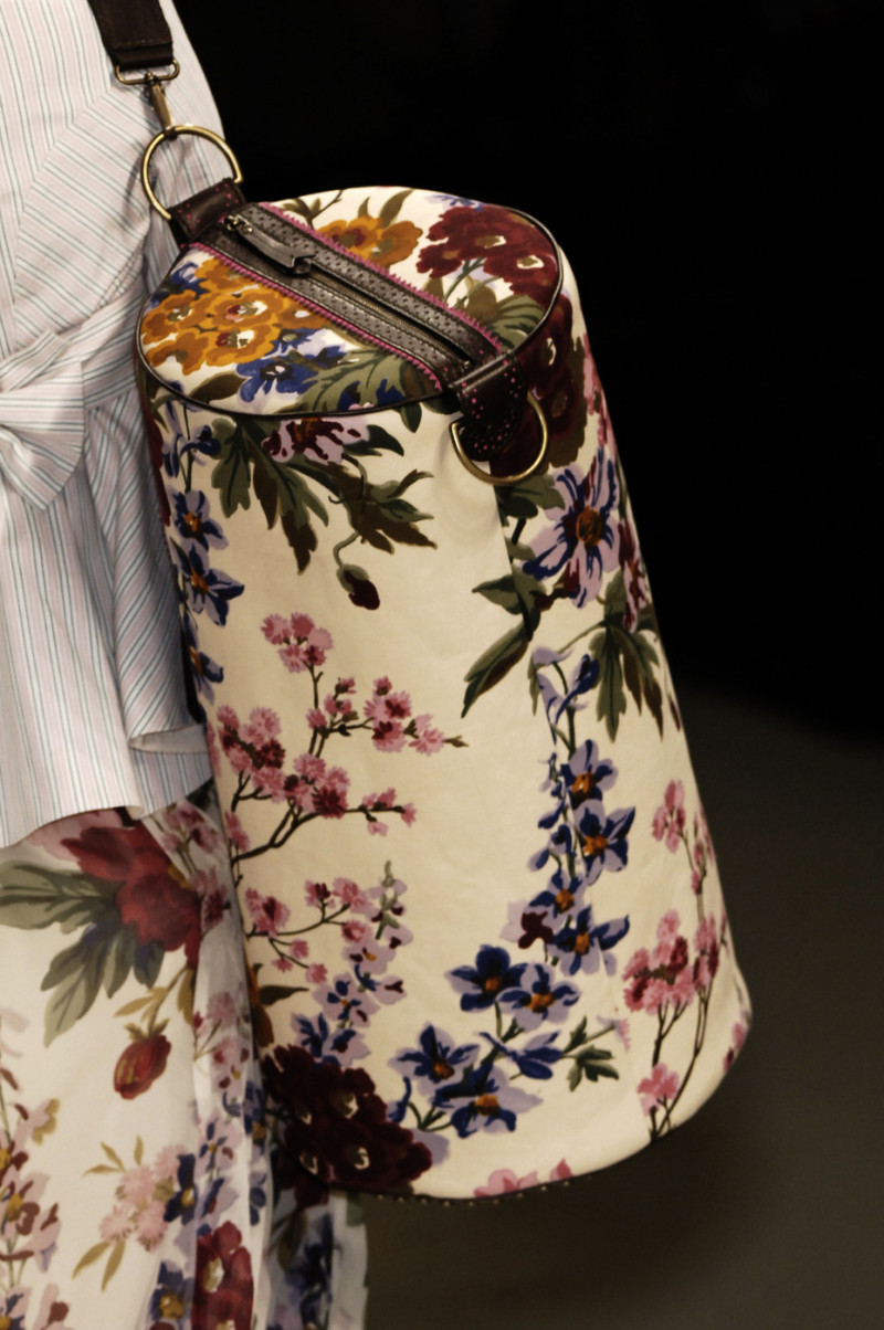 Kenzo+Spring+2006+Details+14IZ2FOowThx.jpg