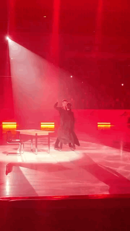 https://i4.imageban.ru/out/2025/04/05/7115c05efe5e53aee08a2525d043a8fb.gif