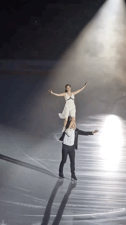 https://i4.imageban.ru/out/2025/05/25/f702b5f226e09dd0ace9e5c8bc3c7b38.gif