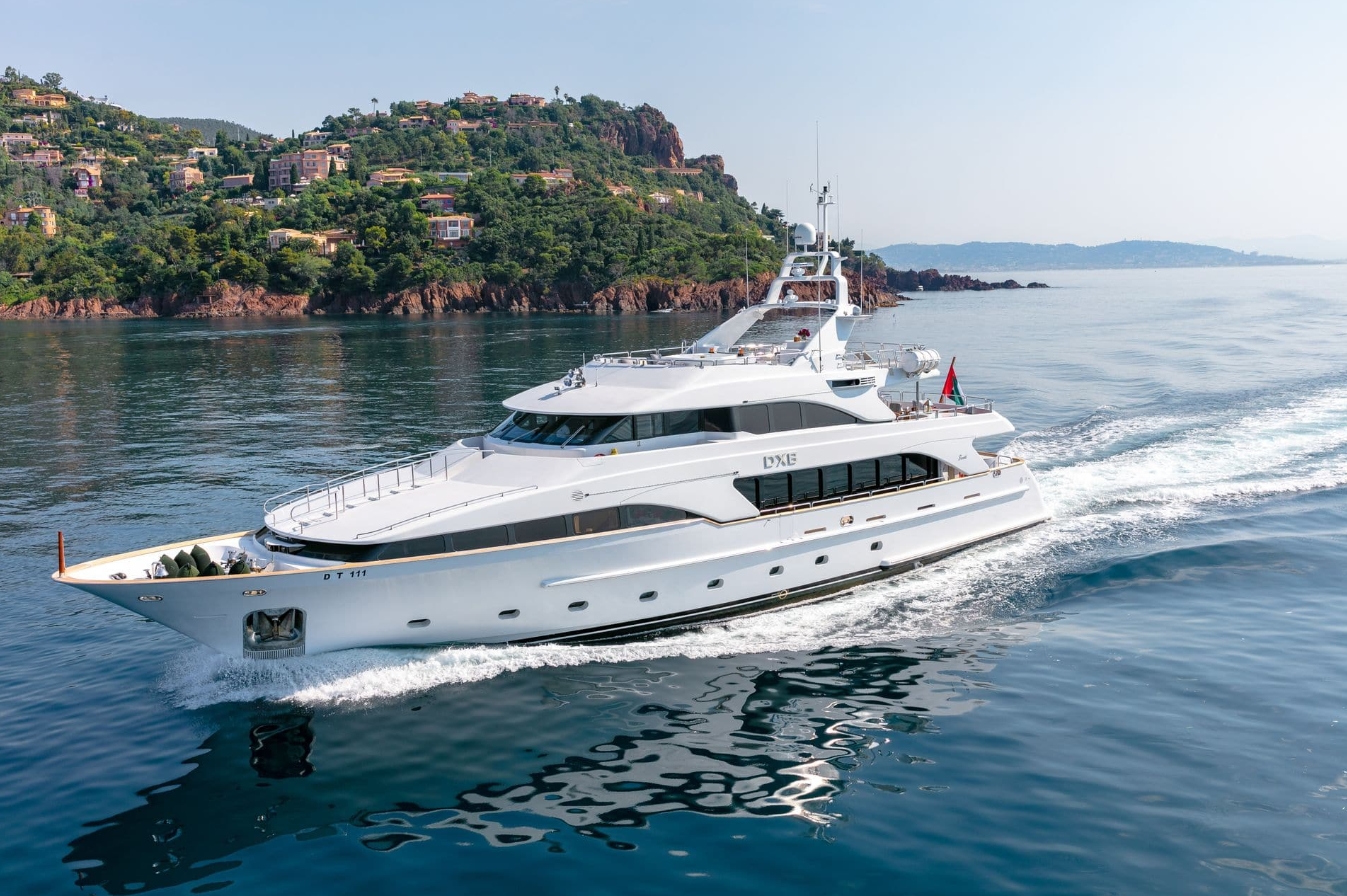 What you need to know before chartering a yacht in Dubai