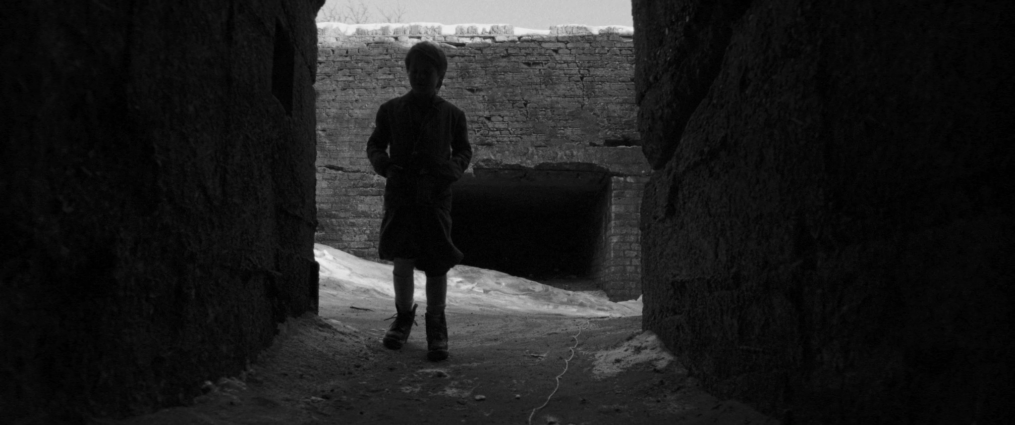 The Shore 2023 WEB-DL 1080p.mkv_snapshot_14.05.png