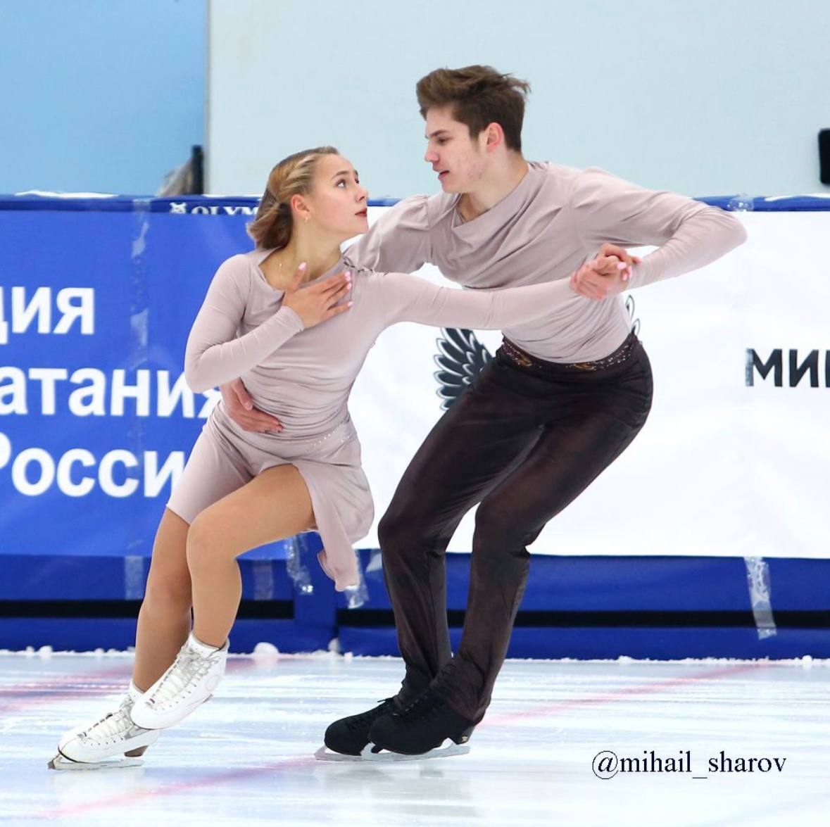https://i4.imageban.ru/out/2025/08/26/70bbd884a543393a2f1d93d49cfe6308.jpg