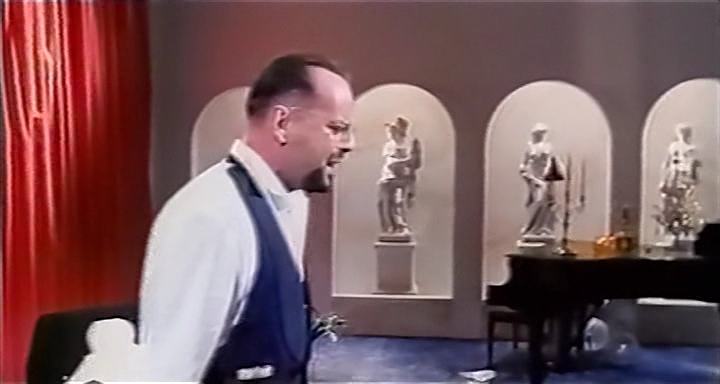 Strange brew (Vizgunov) (VHSRip) by A.P.-6.png