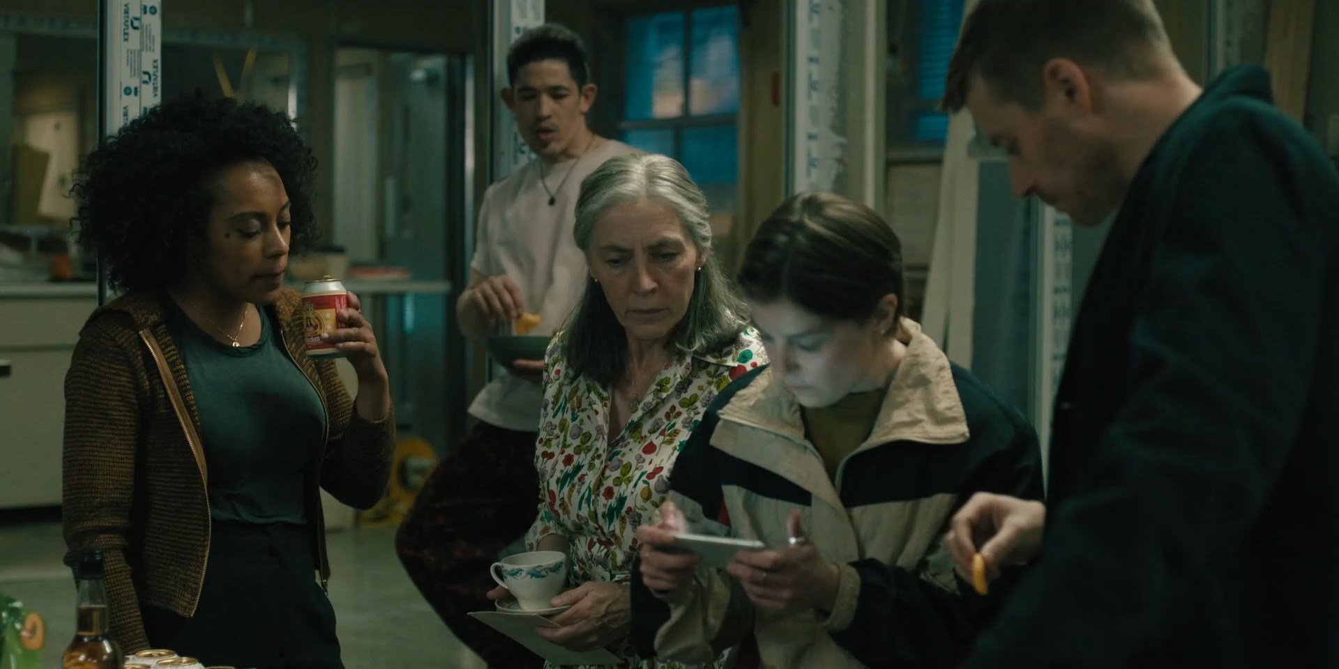 Slow.Horses.S05E01.1080p.Kerob.mkv_snapshot_24.17.706.jpg