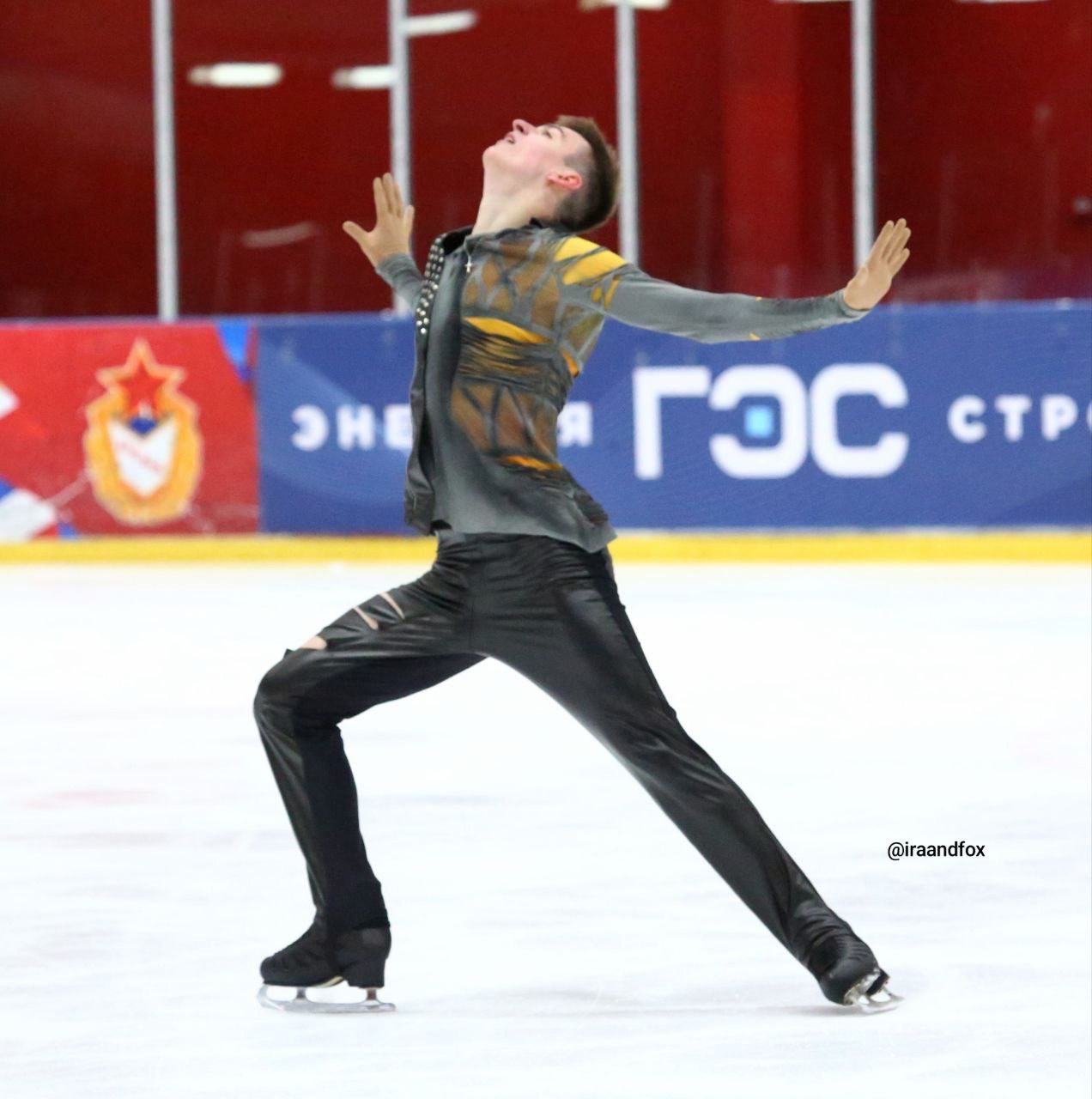 https://i4.imageban.ru/out/2025/09/27/833f9f843ded007e8b11d33807d5a26f.jpg