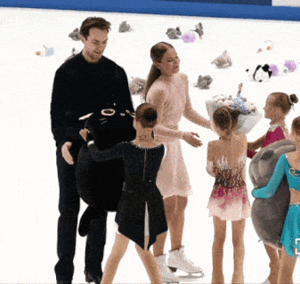 https://i4.imageban.ru/out/2025/09/29/3a7db571bc6478c608436f2b5a687bfe.gif
