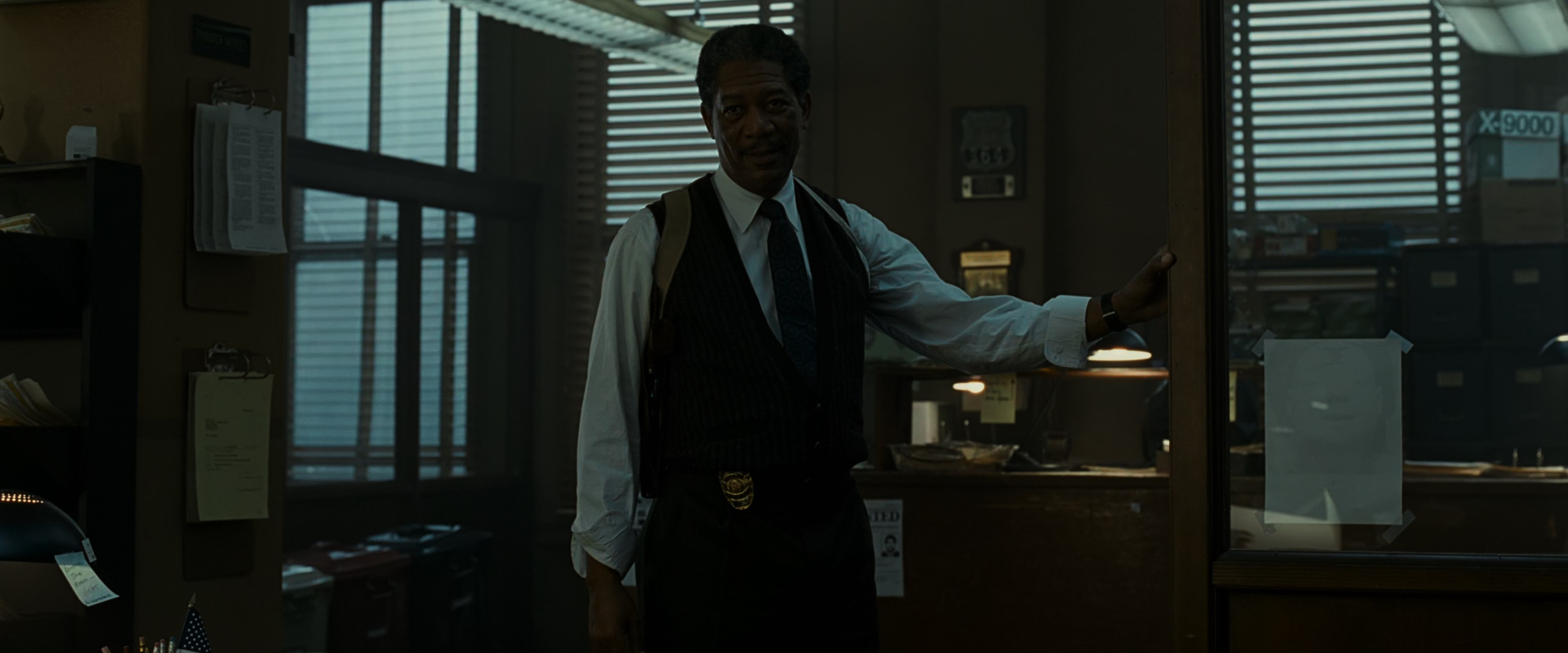 Se7en (1995) BDRip 2160p-NVENC 10 bit [HDR].mkv_snapshot_00.24.16.028.jpg